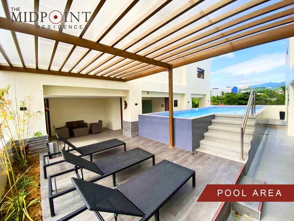2 Bedroom Condo @ Midpoint Residences W/ City View Mandawe Exterior photo